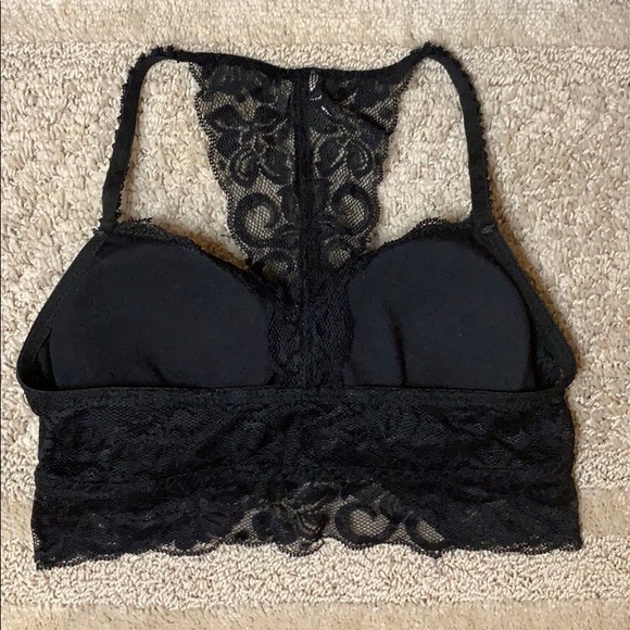 Charlotte Russe Lace Bandeau Top - Picture 5 of 6